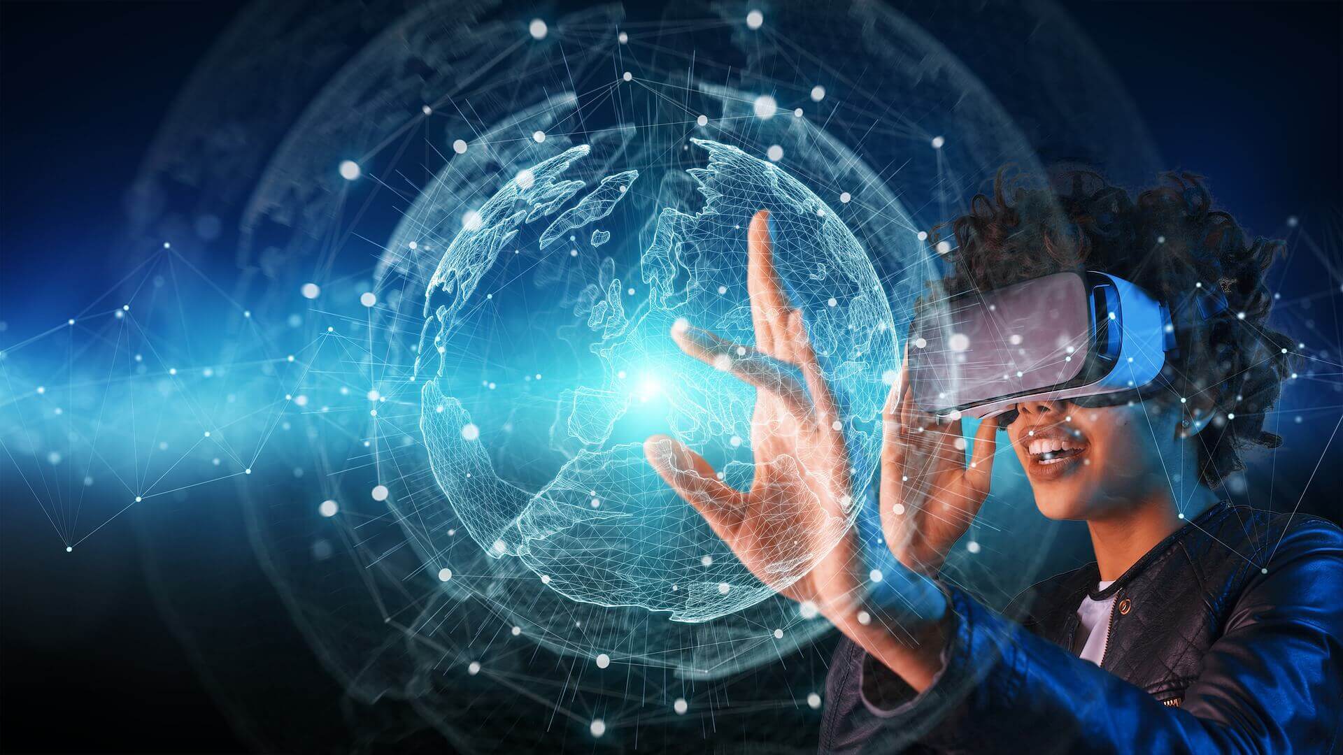 Une étudiante révise ses cours de géographie à travers son casque de réalité virtuelle.